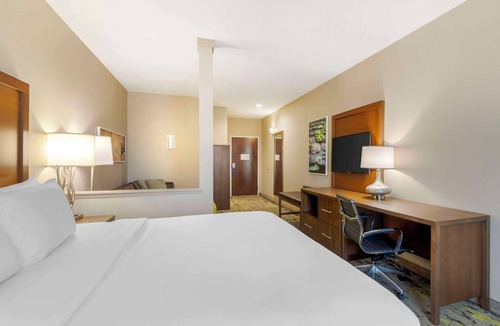 Valdosta Hotel | Comfort Inn & Suites Valdosta I-75
