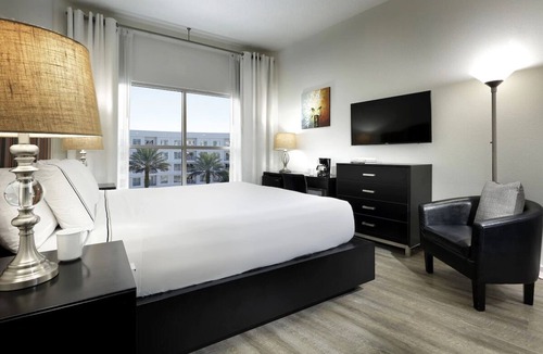 Celebration Hotel | Comfort Melia Room in Celebration, Spanish-Style Resort Near Disney
