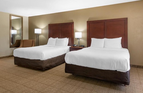 Locust Grove Hotel | Comfort Suites Locust Grove Atlanta South