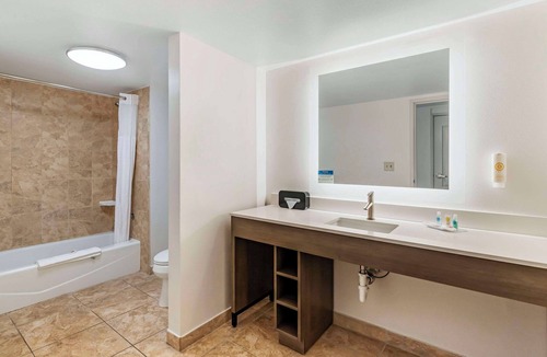 Valdosta Hotel | Comfort Suites Valdosta Mall Area