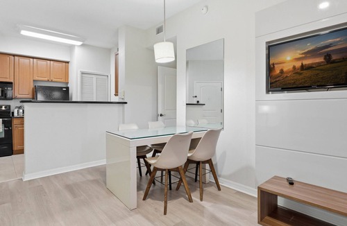 Florida Center Apartment | Comfortable 1-bedroom apt in Prime Orlando Spot