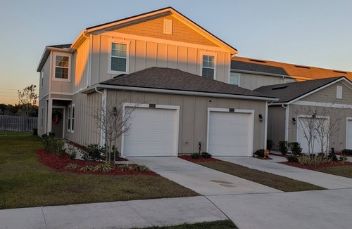 Northside House | Comfy 3BR Jax Townhome w/King Bed
