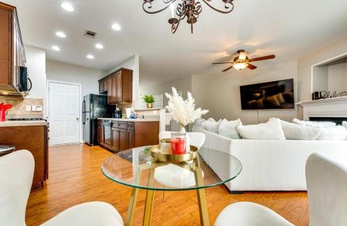 Decatur House | Community Pool! East ATL Base Near Mercedes-Benz
