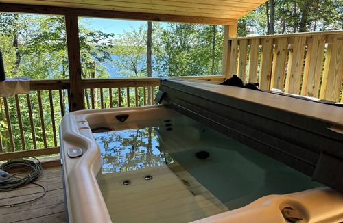 Au Train Cabin | Completely updated one bedroom cabin with a hot tub on AuTrain Lake