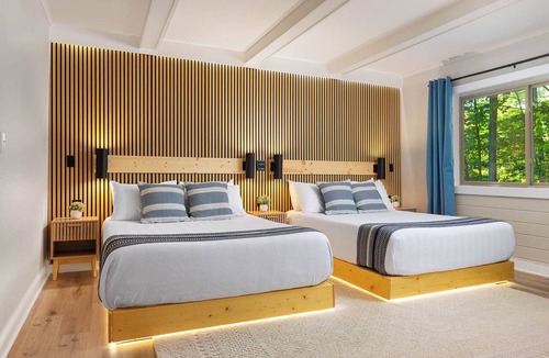 Rapid City Hotel | Connecting King + 2 Queen Suite | Ideal for Families & Groups