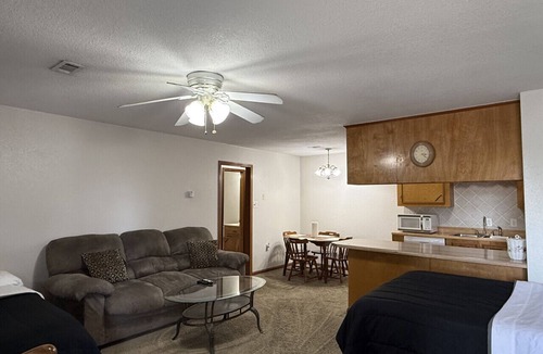 Sulphur Apartment | Contractor/Plant Workers Specialty