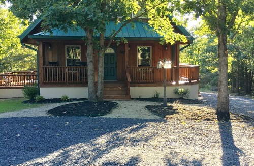 Hatfield House | Cornerstone Mountain Retreat