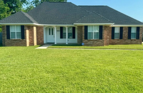 Gulfport House | Corporate Stay Villa 3-bedroom house with in Gulfport Newly Renovated