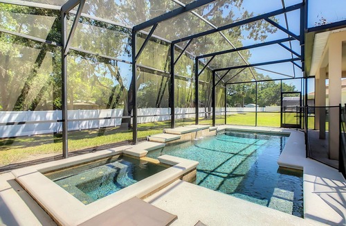 Crystal Cove House | Cost-effective pool home from 190/NT! NEAR Major theme parks