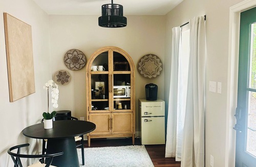 Biloxi Cottage | Cottage at The Mockingbird Inn Boutique Hotal