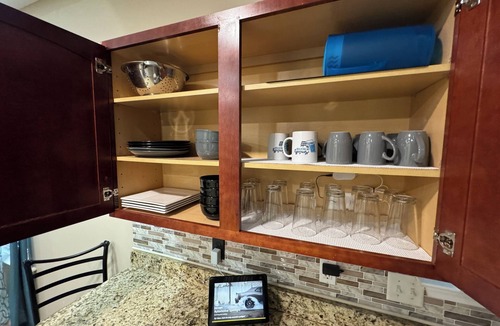 Loxley House | Cottage near the beach , owa, Bucees , King bed , WiFi quiet neighborhood