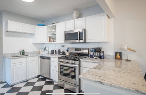 Biloxi Cottage | Cottage on Benachi, near Beach