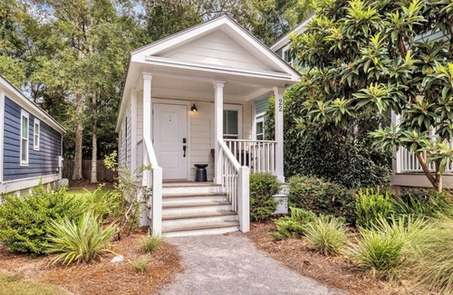 Ocean Springs House | Cottages at Oak Park