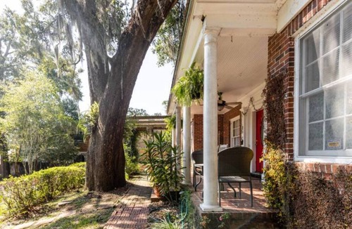 Tallahassee Apartment | Cottages @ Lake Ella - Bungalow 1bd1b/kitchen