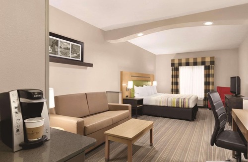 Griffin Hotel | Country Inn & Suites by Radisson, Griffin, GA
