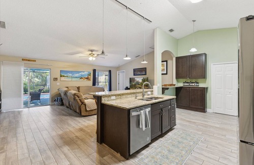 Cocoa House | Country Oasis w/Heated Pool > Cocoa FL