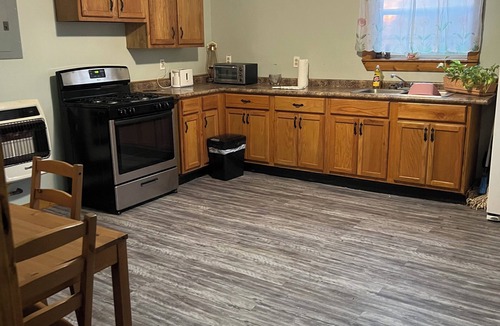 Mississippi Gulf Coast Apartment | Country retreat, fully furnished, easy access, pet friendly apartment.