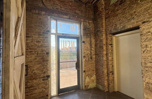 McComb Apartment | Couples get away… Slipper tub, penthouse