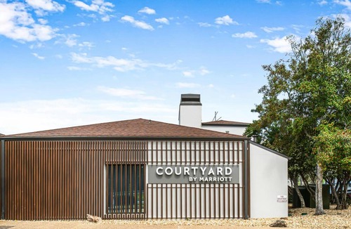Columbus Hotel | Courtyard by Marriott Columbus