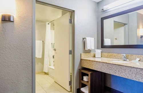 D'Iberville Hotel | Courtyard by Marriott Biloxi North/D'Iberville