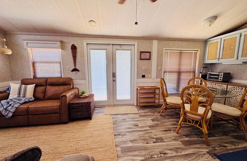 Keaton Beach House | Cozy 1-bedroom bungalow on Boggy Bag in Keaton