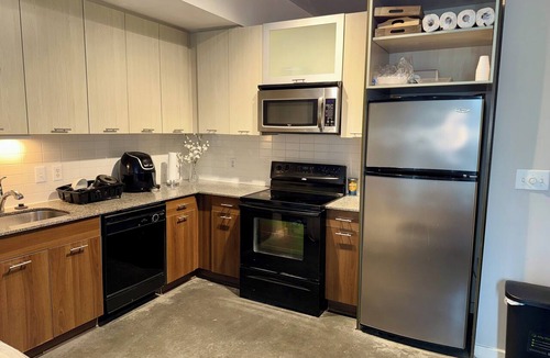 Westside Condo | Cozy 1-bedroom condo with FREE WIFI in welcoming Atlanta