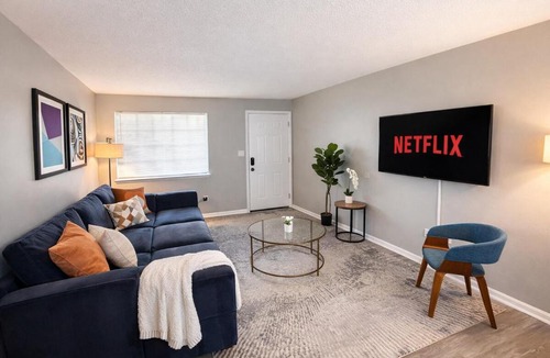 Birmingham Apartment | Cozy 1BR Birmingham Retreat with Parking Near Downtown