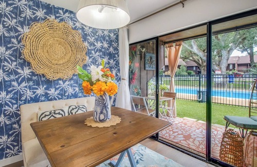 Diamondhead Condo | Cozy 1st Floor Condo/w Full Washer/Dryer - Lacey's Coastal Cabana