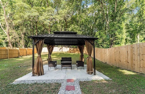 Westview House | Cozy 3-bedroom house in enchanting Atlanta with WiFi, AC