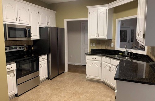 Northport House | Cozy 3-bedroom house in serene Northport with AC