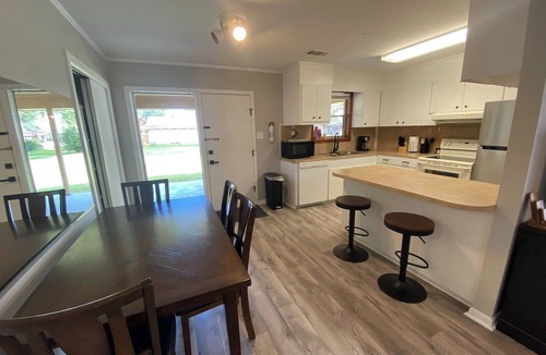 LaPlace House | Cozy 3-bedroom house with WiFi in quiet neighborhood