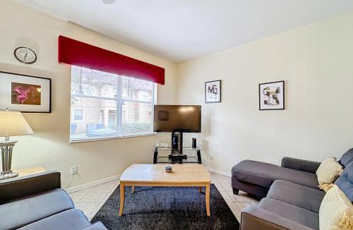 Regal Palms House | Cozy 3-Bedroom Townhome in Regal Palms Resort
