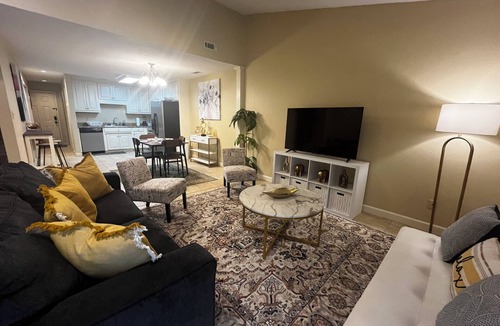 Valdosta House | Cozy 3-bedroom Townhouse in Valdosta w/ameneties