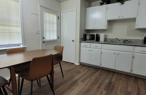 Montgomery House | Cozy 3BR Home | Pets Welcome, Easy Airport Access