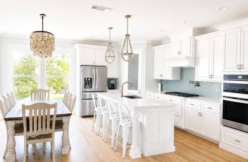 St. Martin House | Cozy 4 bedroom home in Biloxi, MS. Close to boating, shopping, casinos & more!