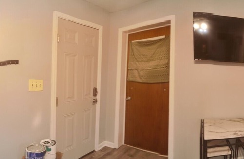 Stockbridge Apartment | Cozy and beautiful studio.