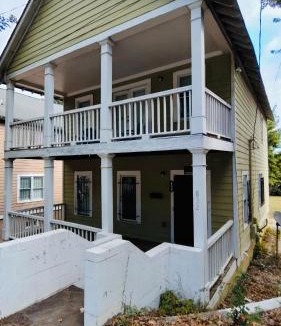 Mechanicsville House | Cozy and Private Pryor Street Retreat Room 2 Shared Bathroom