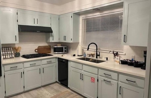 Biloxi Cottage | Cozy beach cottage in Biloxi and only 5 minutes from Ocean Springs!