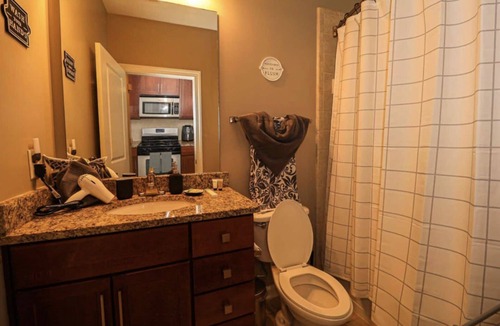 Lindridge-Martin Manor House | Cozy Buckhead Getaway
