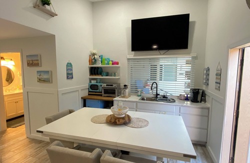 Port Orange House | Cozy bungalow in serene Port Orange