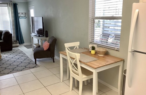 Oakdale Park House | Cozy bungalow with a fenced in yard, 5 minute walk to the beach