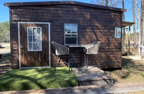 Vancleave Cabin | Cozy Cabin # 4 Located on The Bayou next 2 The Shed BBQ and Blues Joint