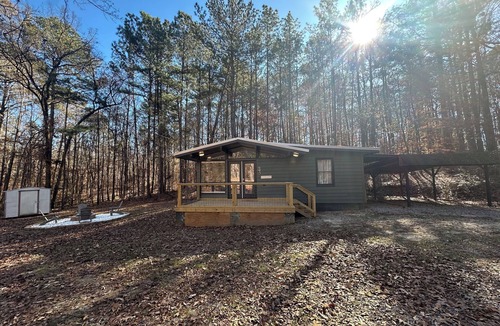 Cataula Cabin | Cozy Cabin Near Callaway Gardens