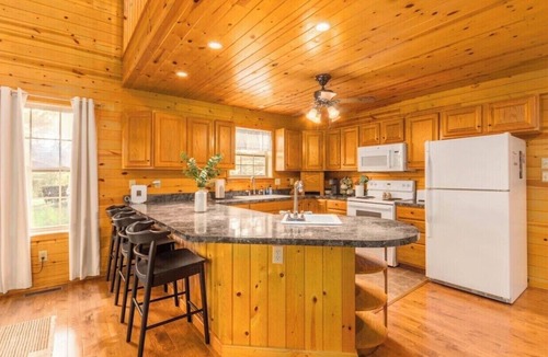 Greers Ferry Cabin | Cozy Cabin