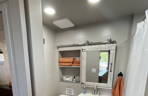 Jefferson Park Cottage | 🍊 Cozy Clementine Cottage 🍊 [Tiny House in East Point]