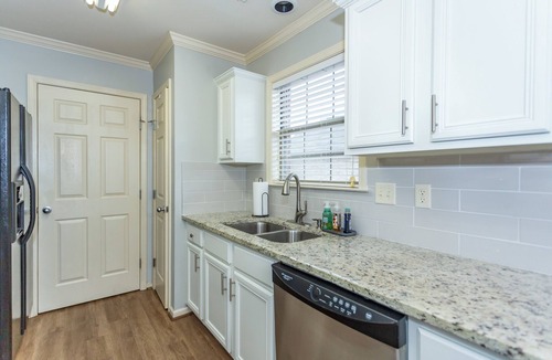 Shannon House | Cozy, Comfy, Quiet 3-BR house near Baptist Shelby Alabaster/Helena/Pelham area.