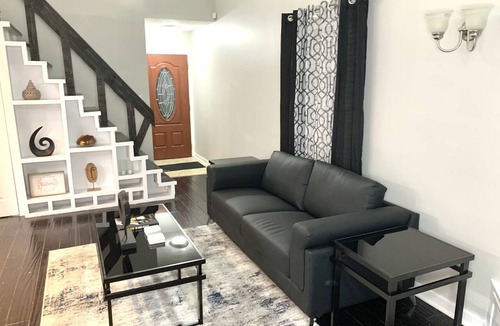 Tougaloo Condo | 🏡 Cozy Condo Sleep 6! Close to Shopping & Downtown