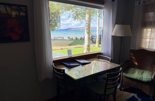 Maple City House | Cozy cottage Big Glen Lake, Tennis Court, Dock, Kayaks, Rowboat, Sunset view