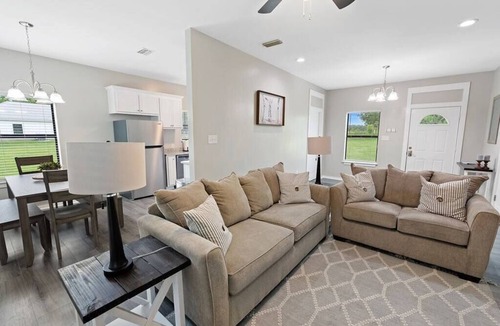 Grand Bay House | Cozy Country Living