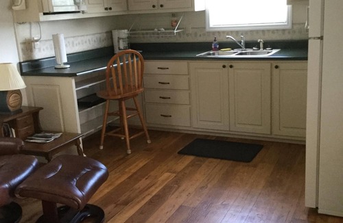 Groveoak House | Cozy fishing cabin with lake view & boat parking “Come catch some memories “